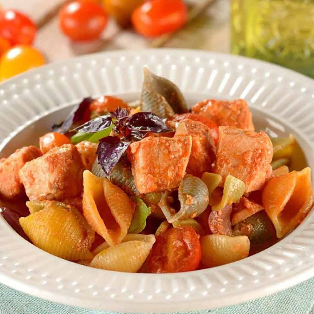 Receita de Conchiglione Colorido com Salmão do Alaska